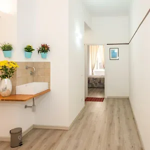  Guest house Shelley
