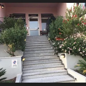 https://hotel-la-conchiglia.in-sardinia.net